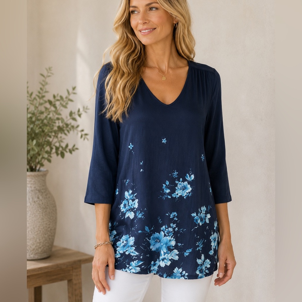 NWT J Jill Wearever Collection V Neck Floral Top Size L